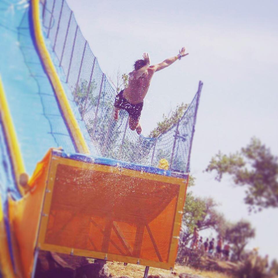 waterjump-cap-d-agde-sauts-aquatiques-et-fous-rires-illimit-s-pour-tous